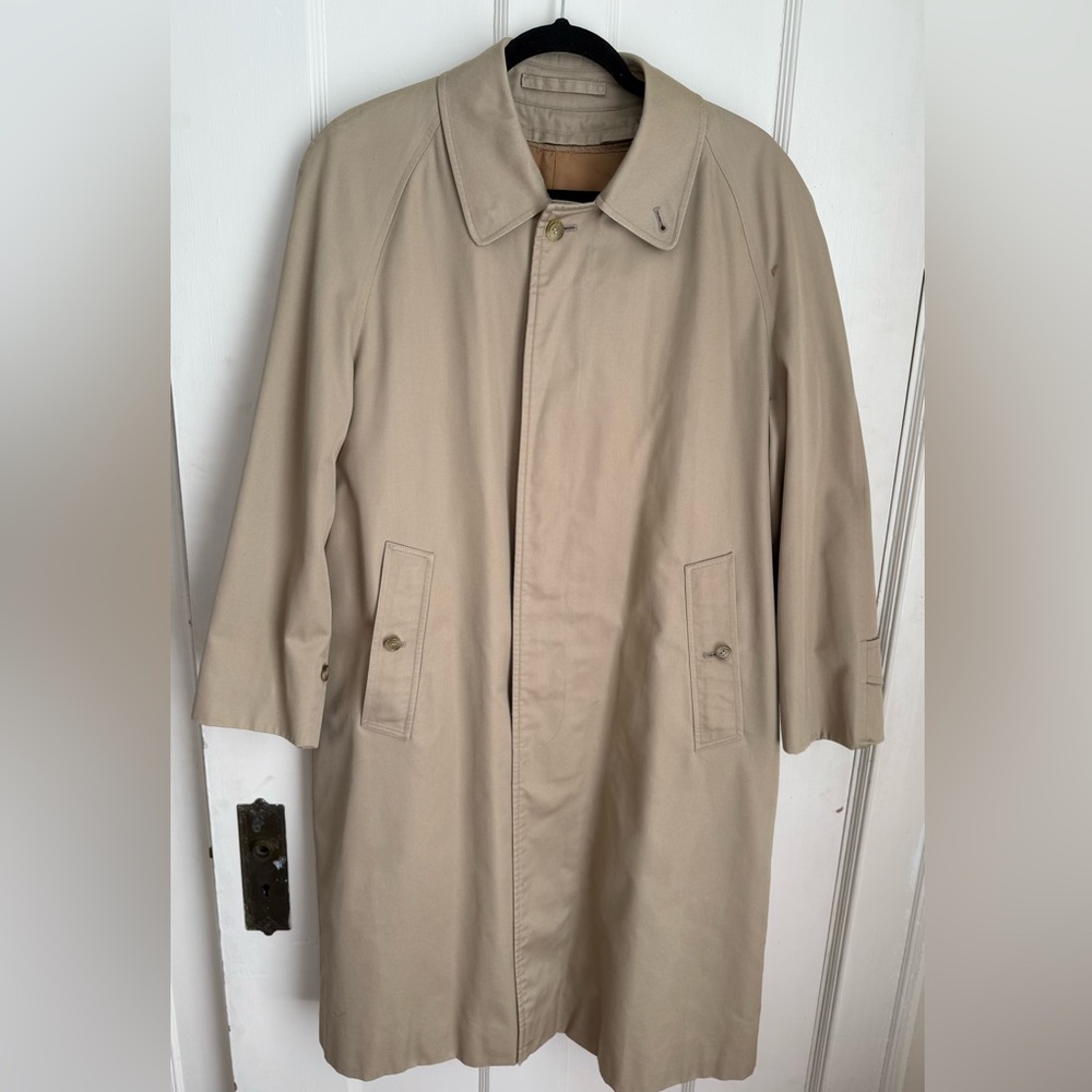 Vintage Burberrys Men’s Classic Trench Coat